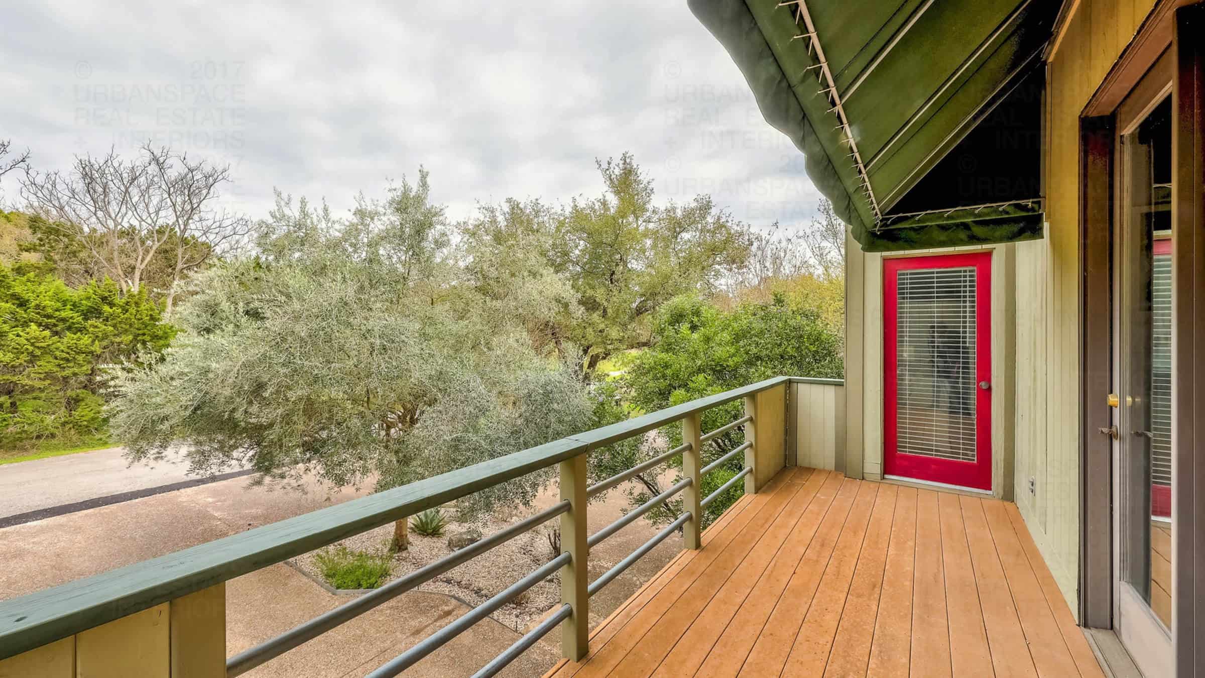 smoky ridge balcony austin house