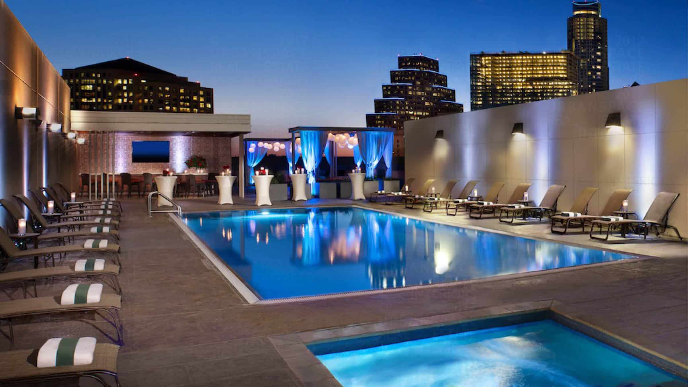 5 fifty five downtown austin condo rooftop pool