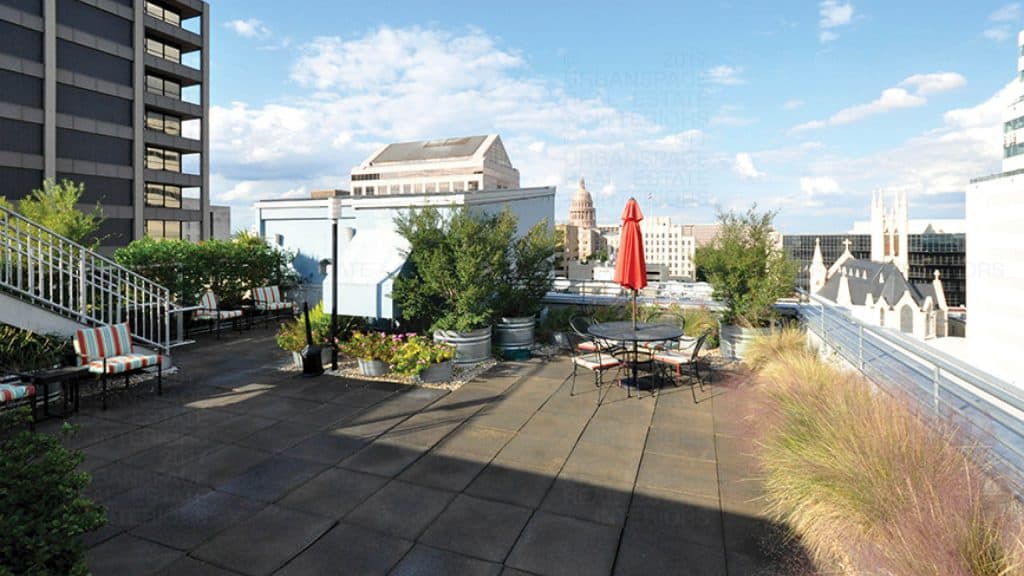 brazos place amenities rooftop austin downtown