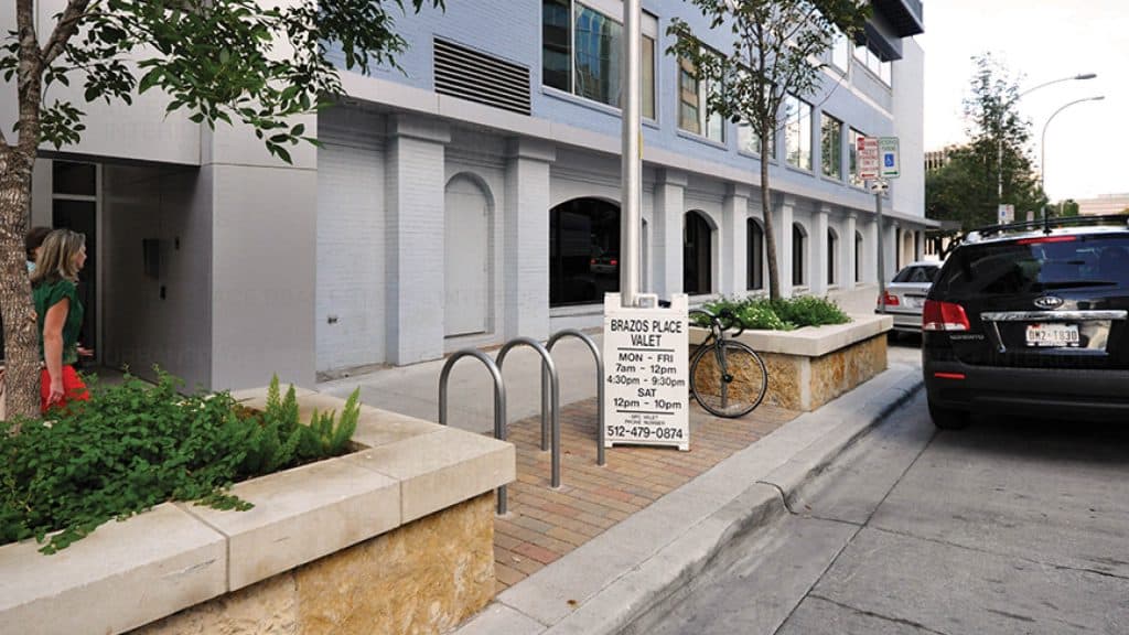 brazos place amenities downtown austin exterior