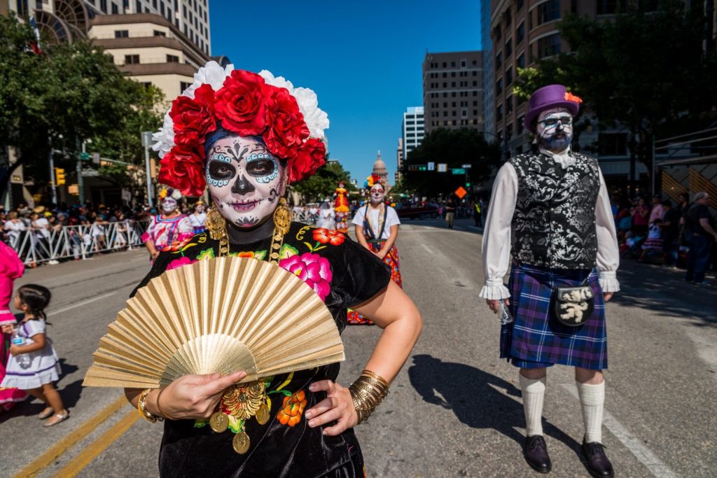 Viva la Vida Día de los Muertos parade in downtown Austin